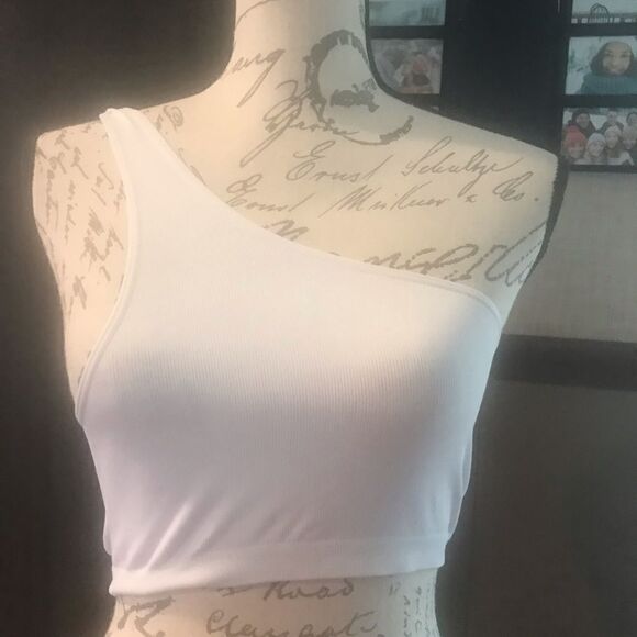 Fashion nova size S/M white one shoulder crop tank Women’sl - Picture 4 of 12